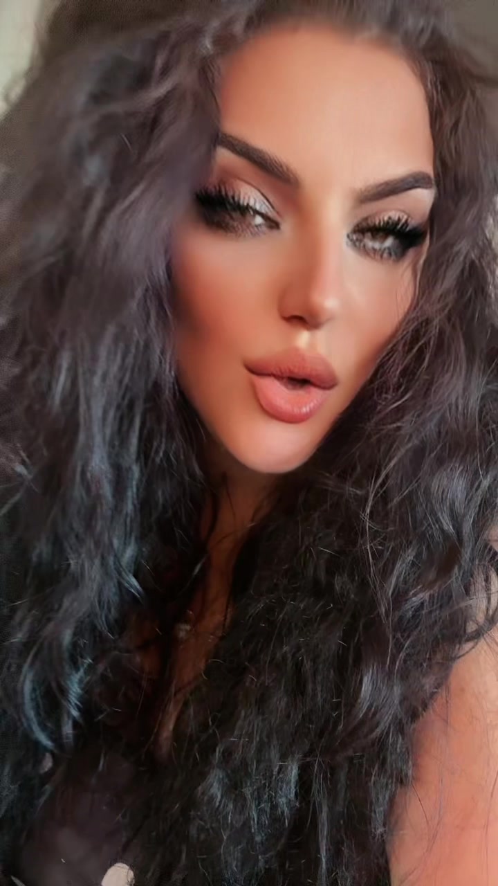 @Melania Ferrara
