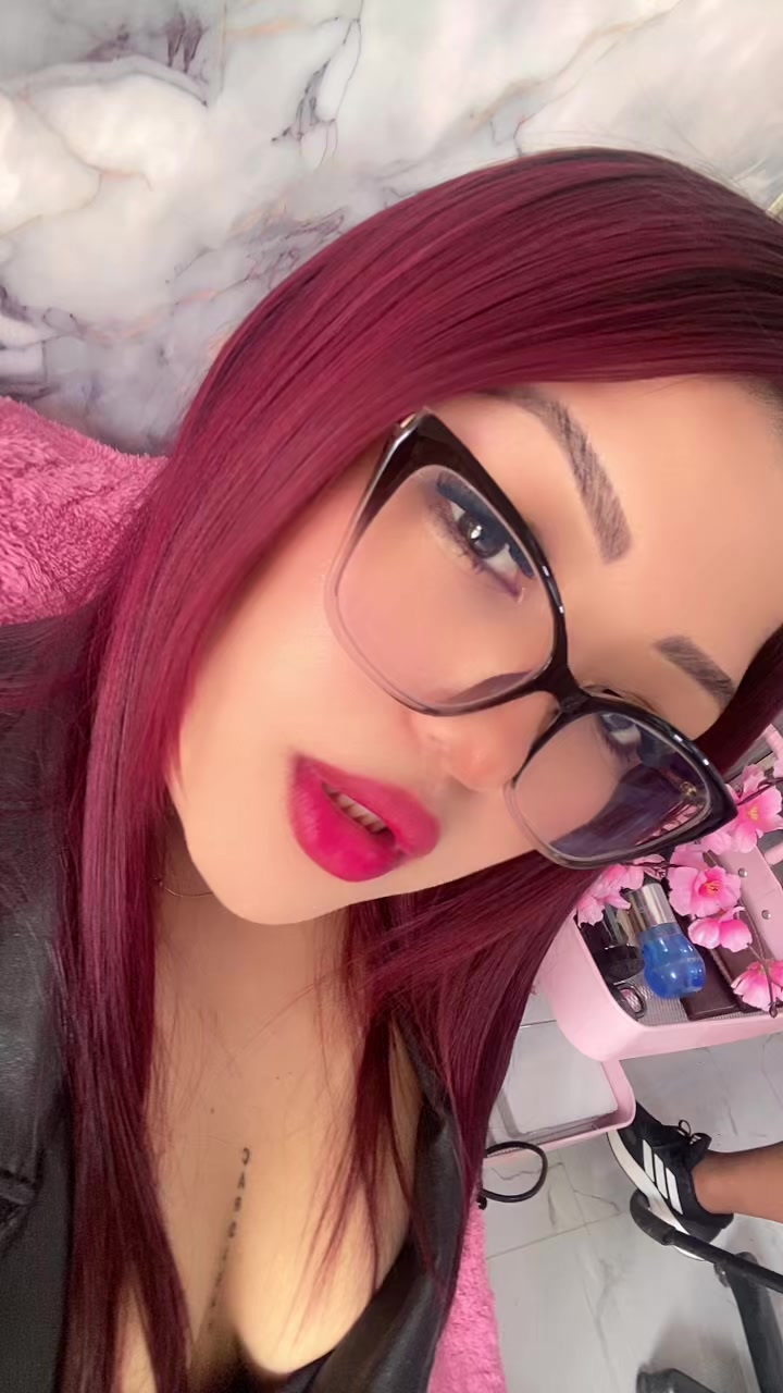 @Karina Palacios🍒