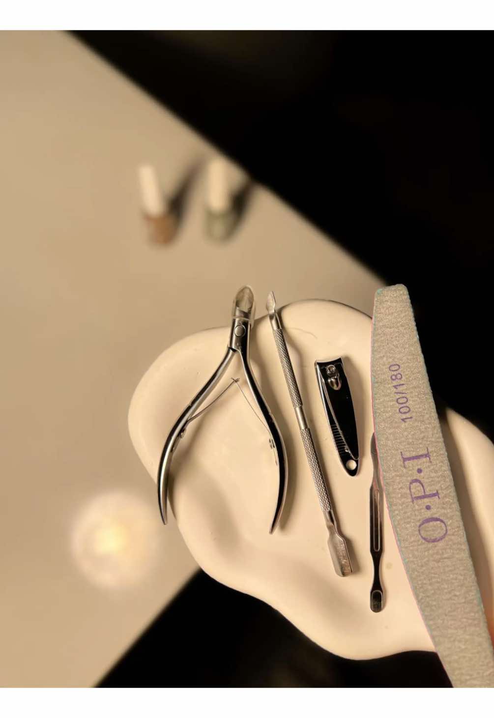 @NAIL TECHNICIAN IN IBADAN