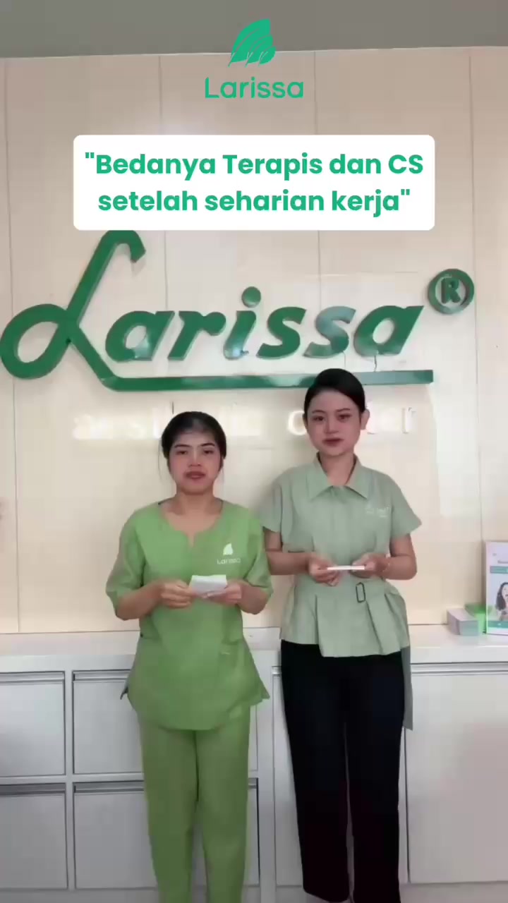 @Larissa_Godean