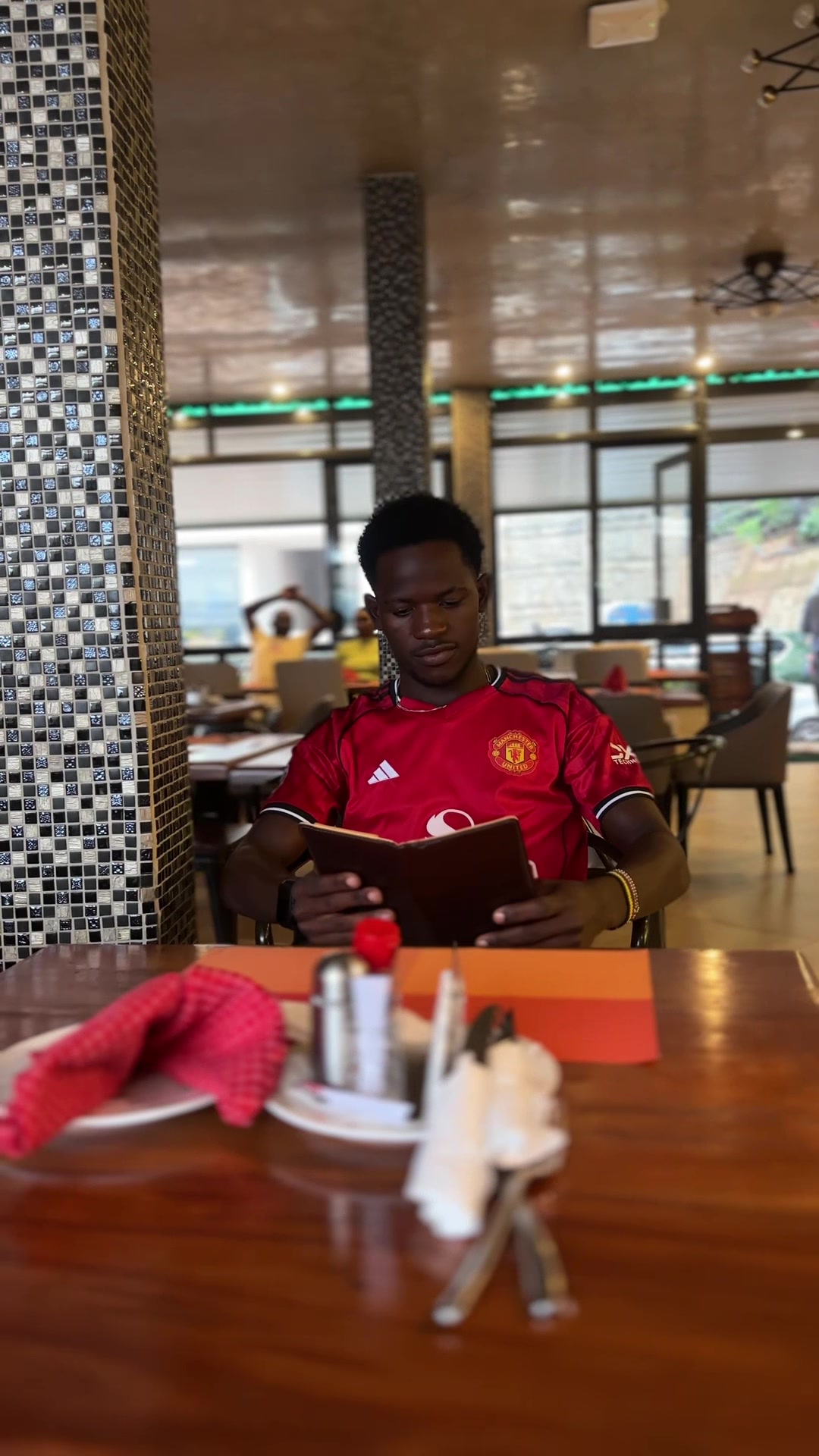 @R!CH!E REIGNs🦅🇺🇬🇷🇼🤑