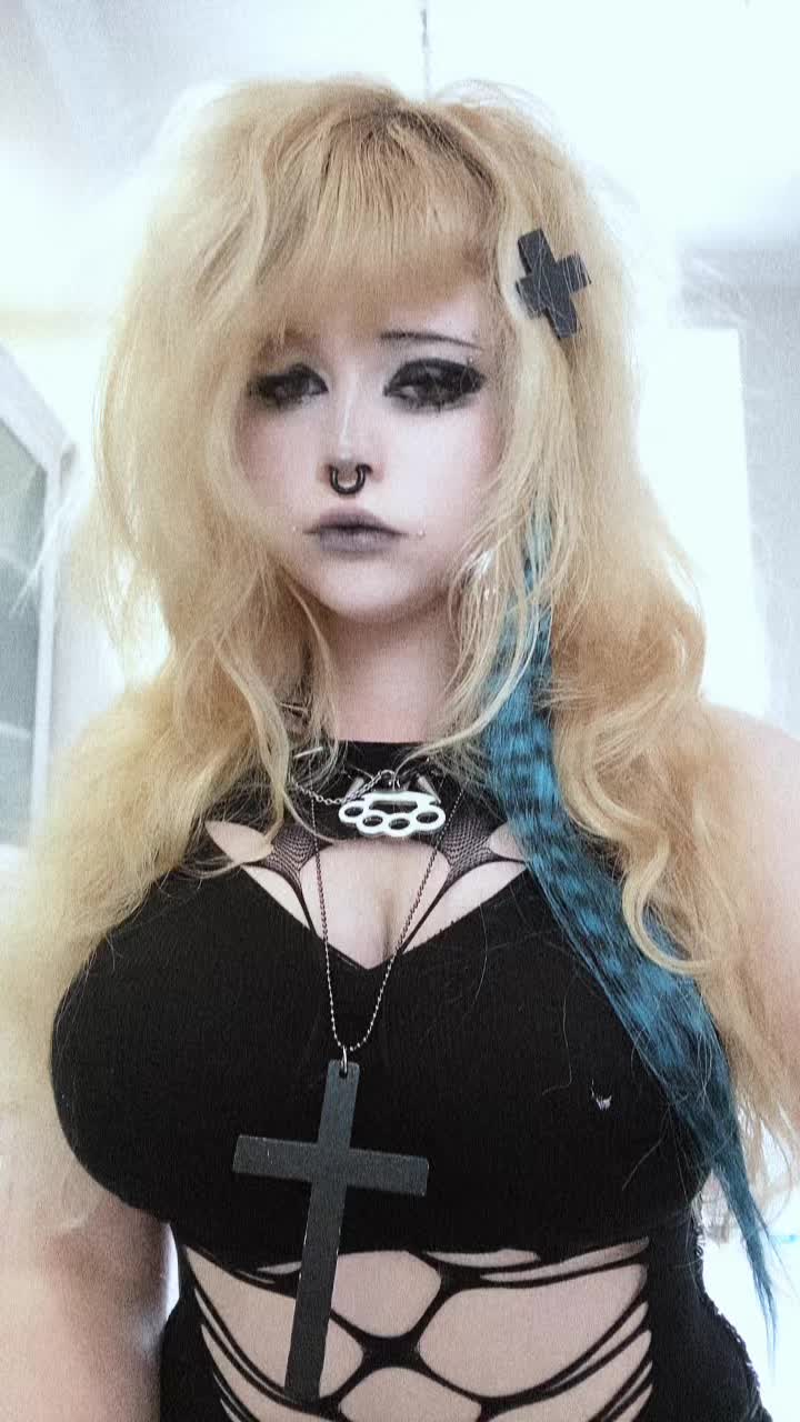 @☣️Mery☣️