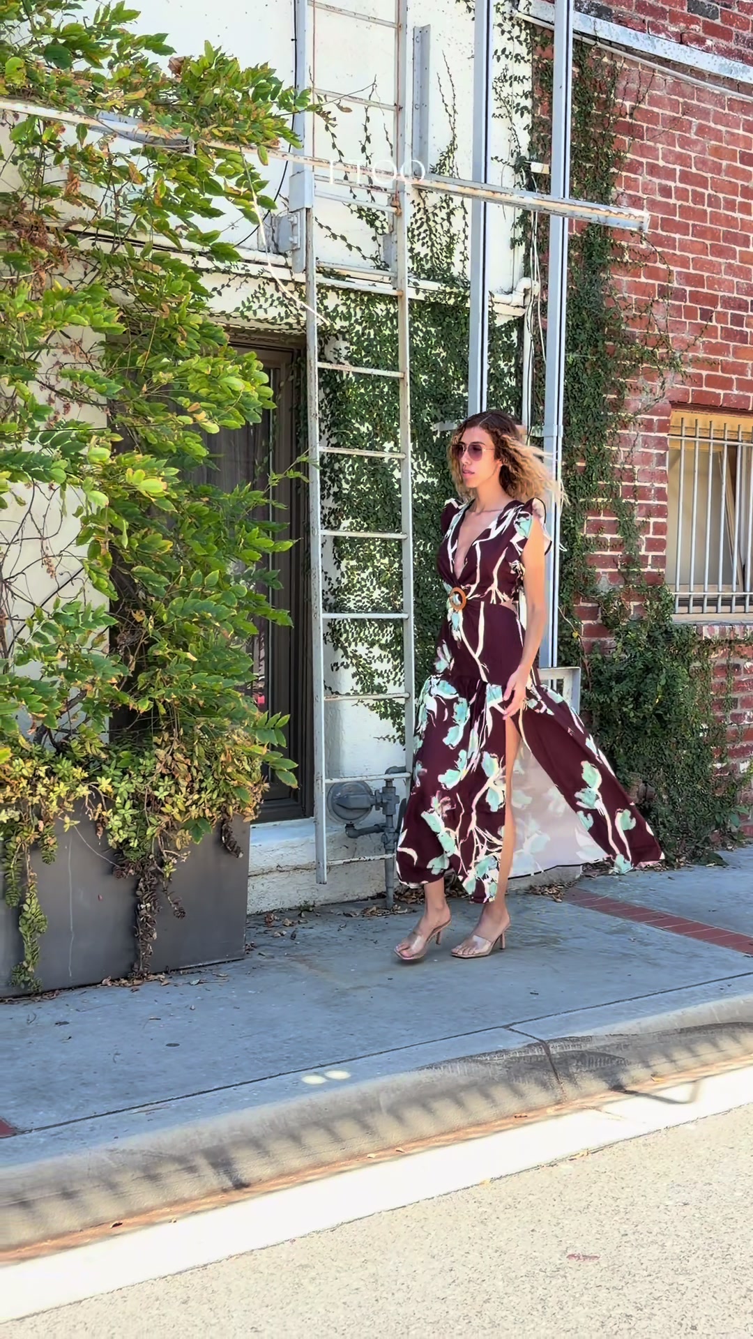 @itoofashion