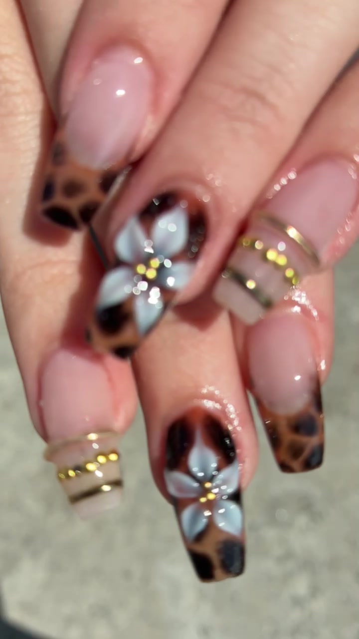 @blue sky nails del mar