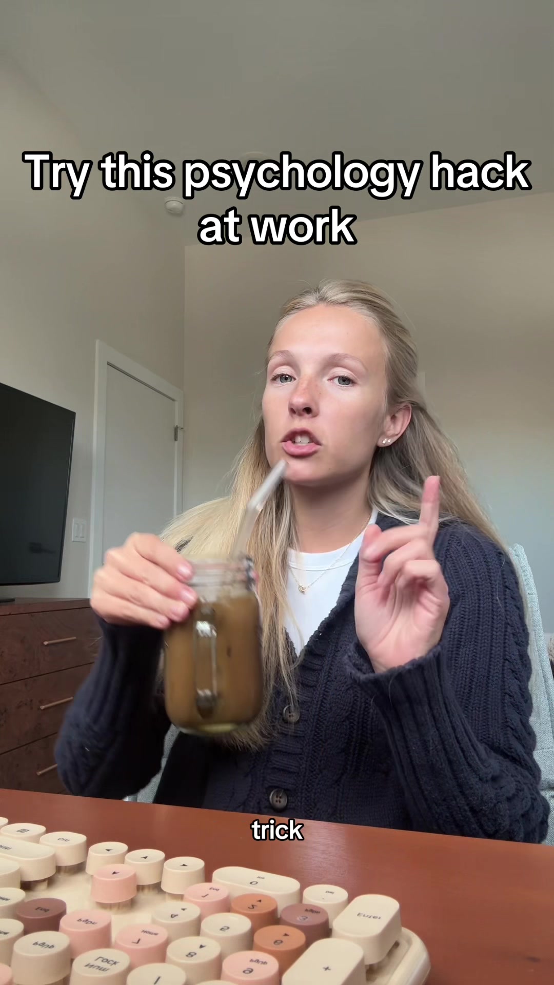 @caitlinminutes