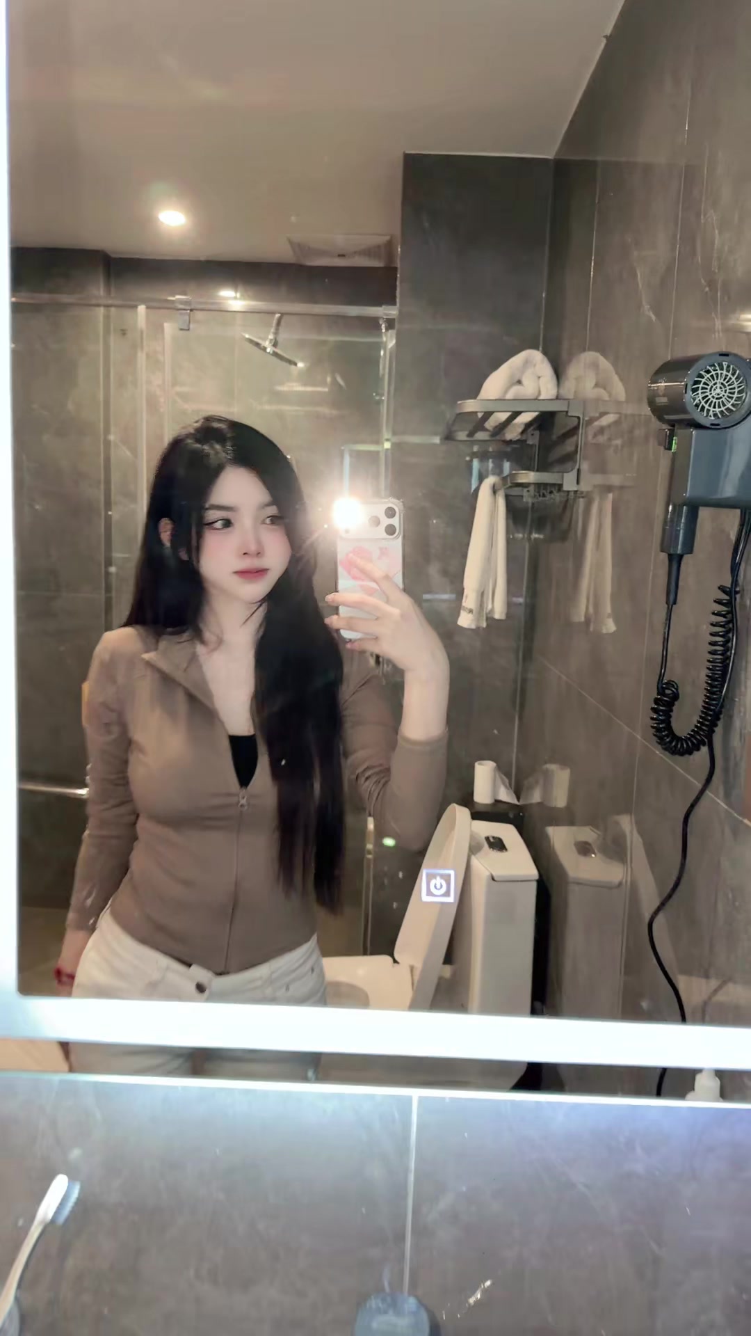 @安妮🦋💖