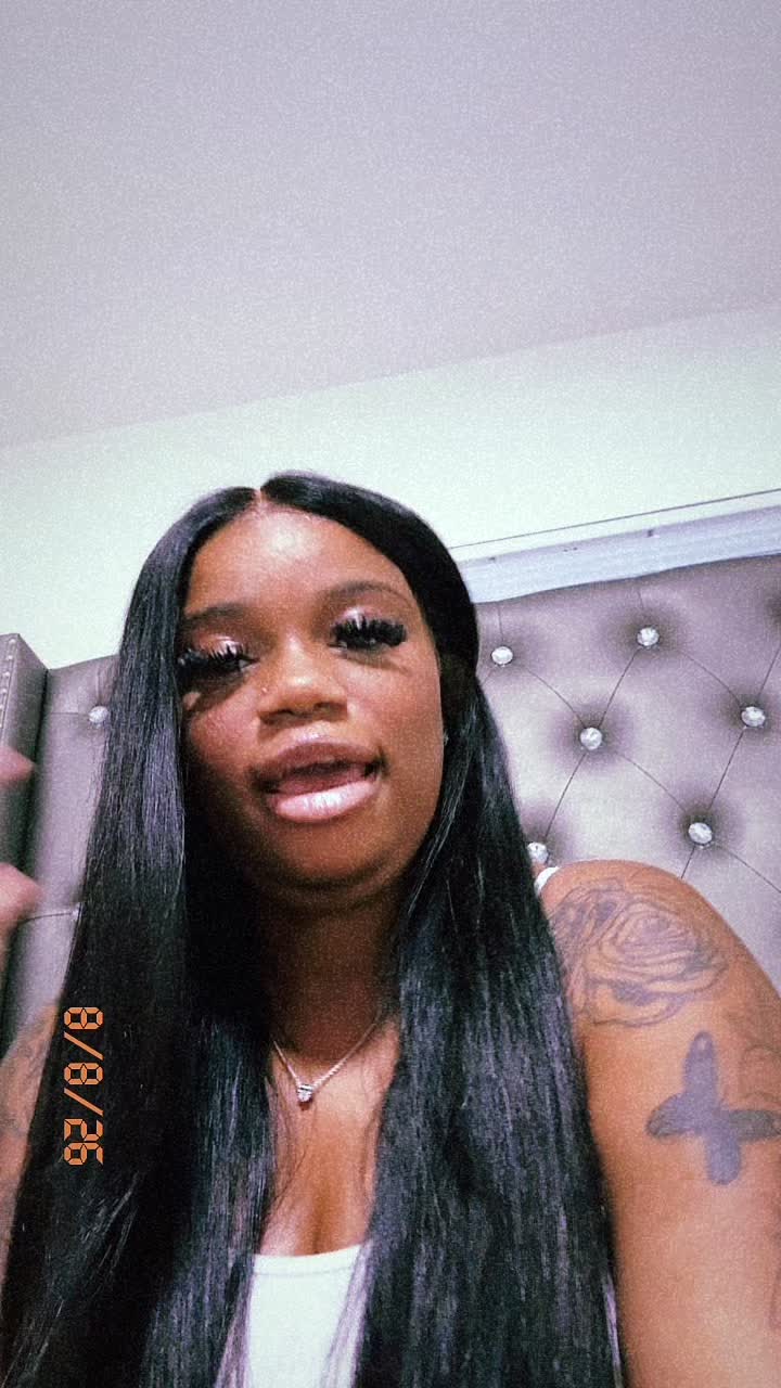 @TheRealAlexisKierra