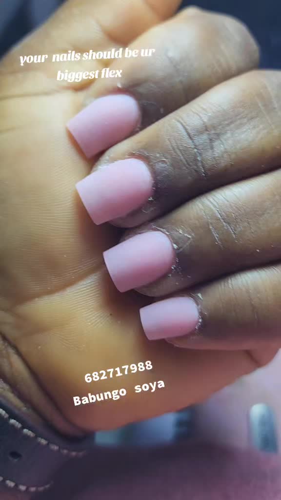 @Lashes and nails in Limbe