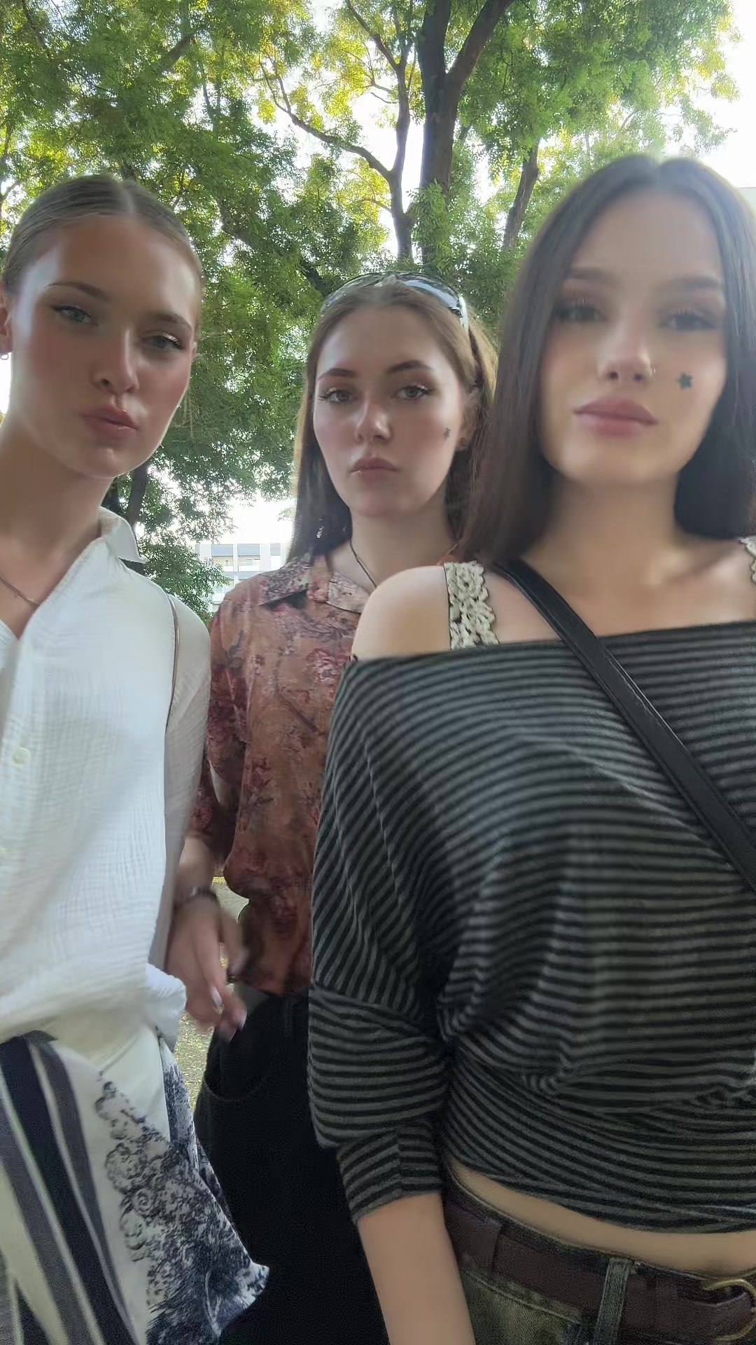 @вероніка троль