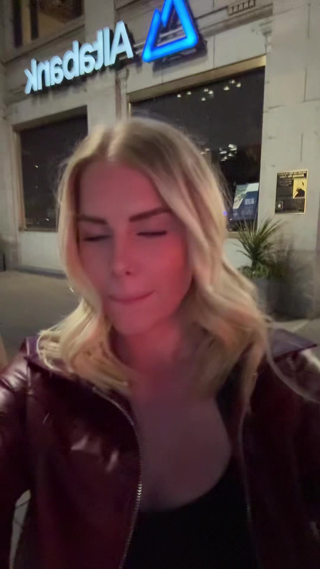 @T