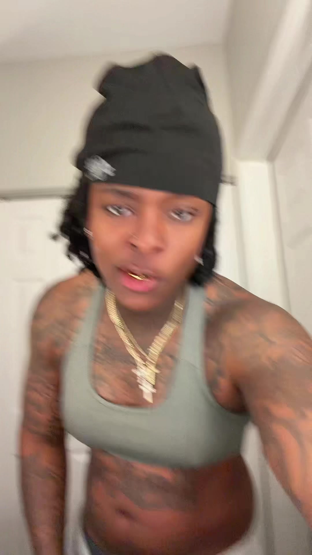 @DeFromTheSipp