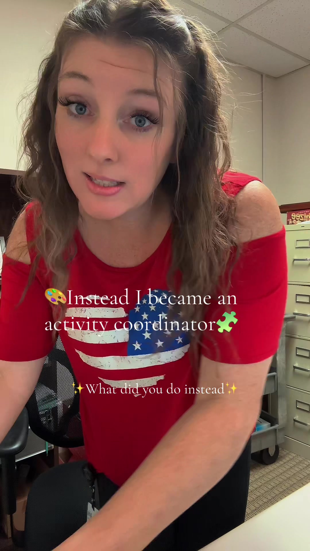 @Ash_Nicole