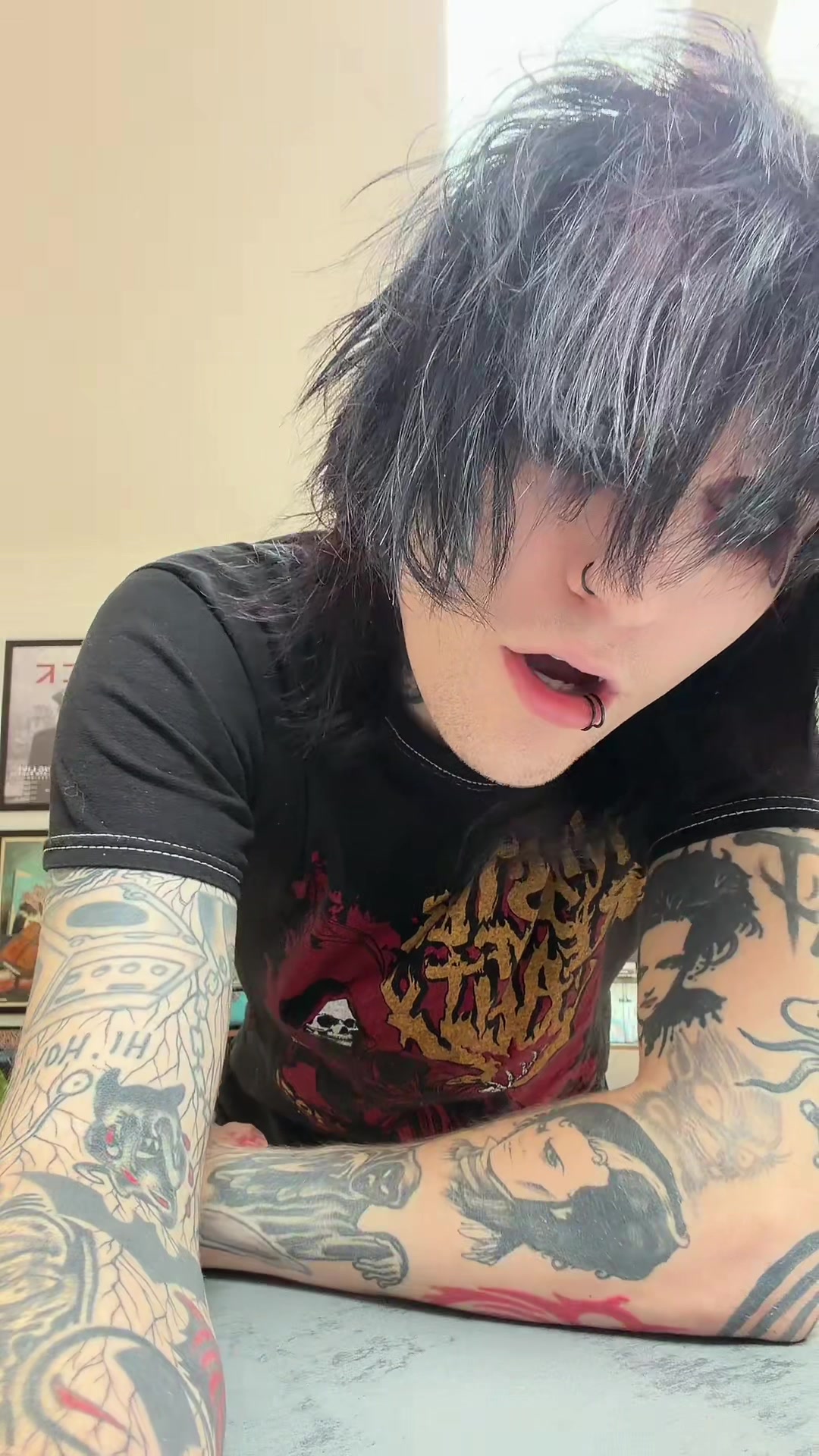 @Johnnie Guilbert
