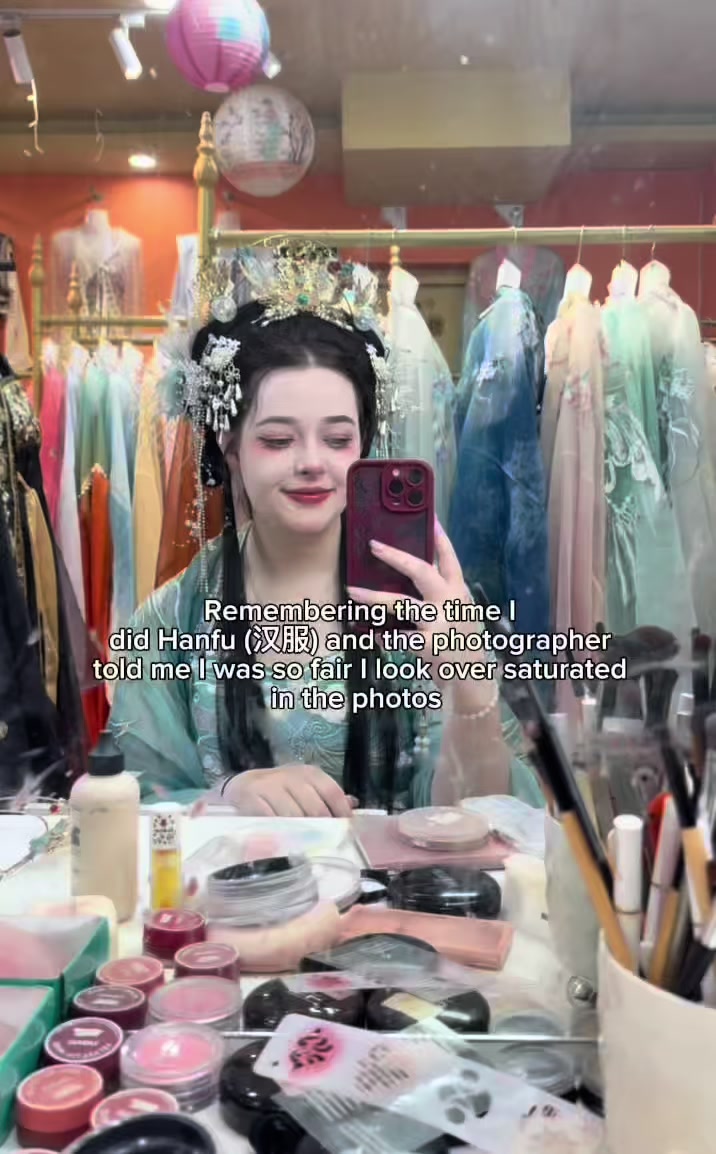 @Chloe-Skye in China 🇨🇳