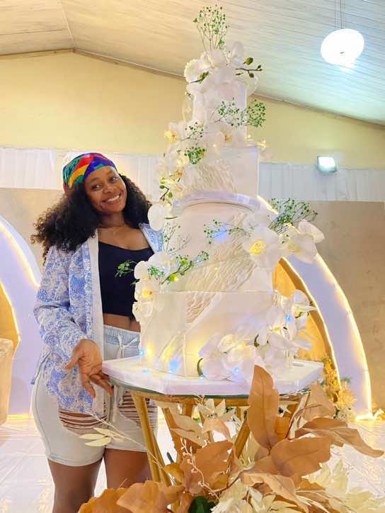 @Bee’s Cakes
