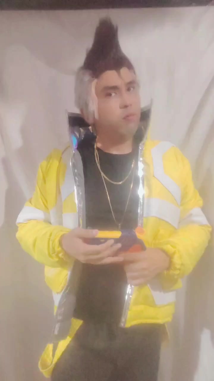 @David Cosplayer