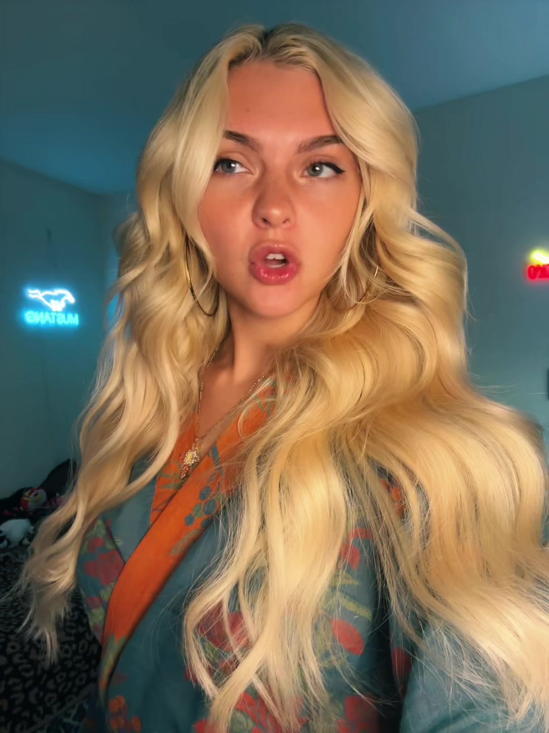 @elena