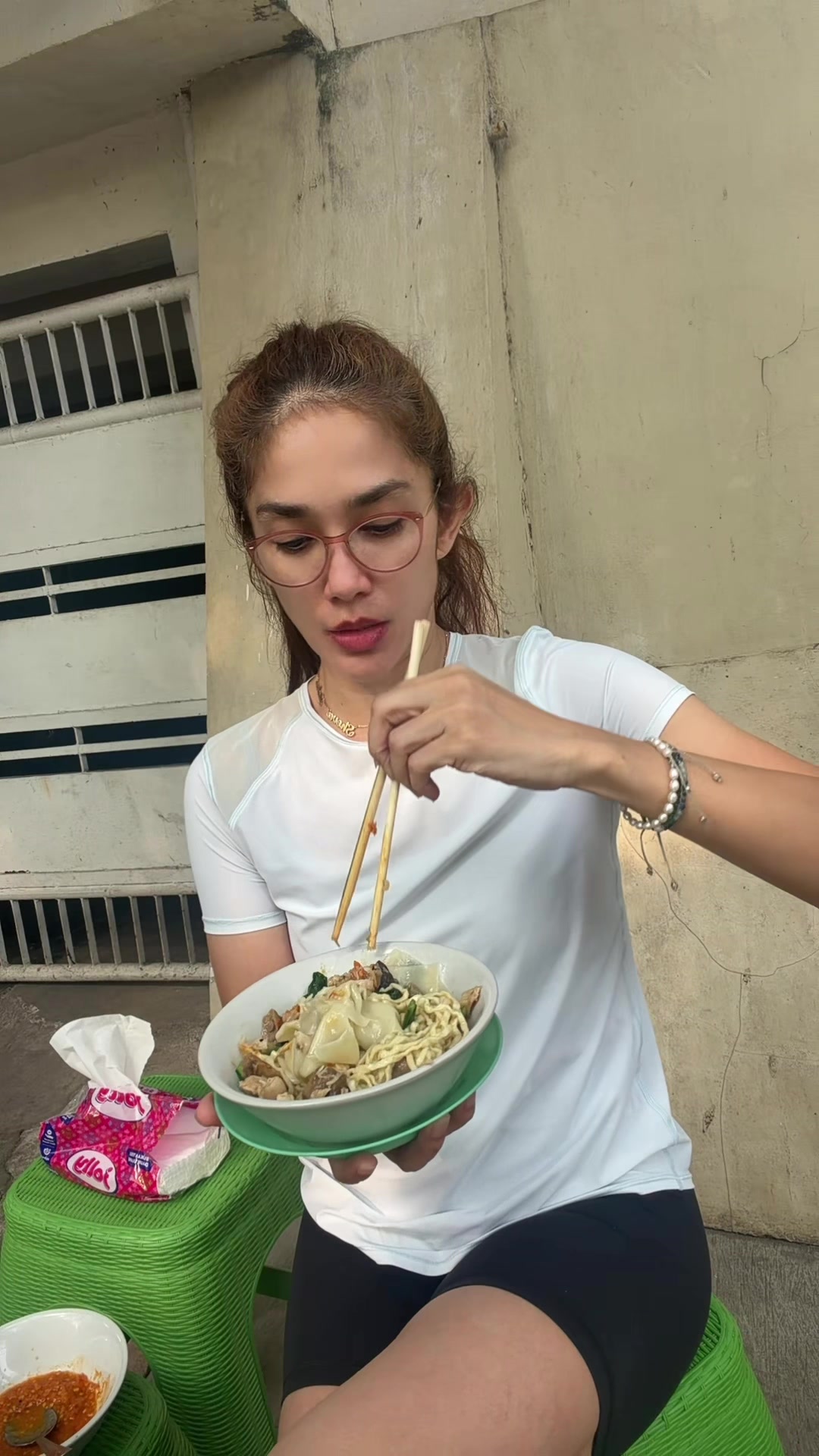 @Ussyandhikaofc