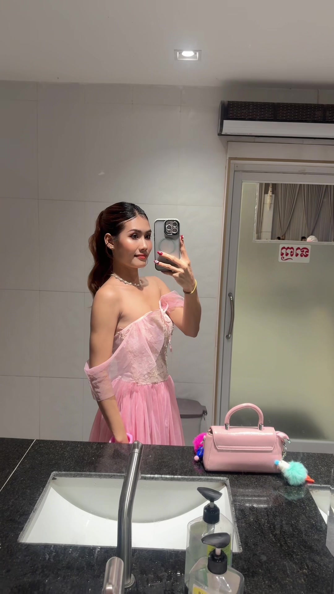 @๐ปแแแ แแทแแธ๐ป