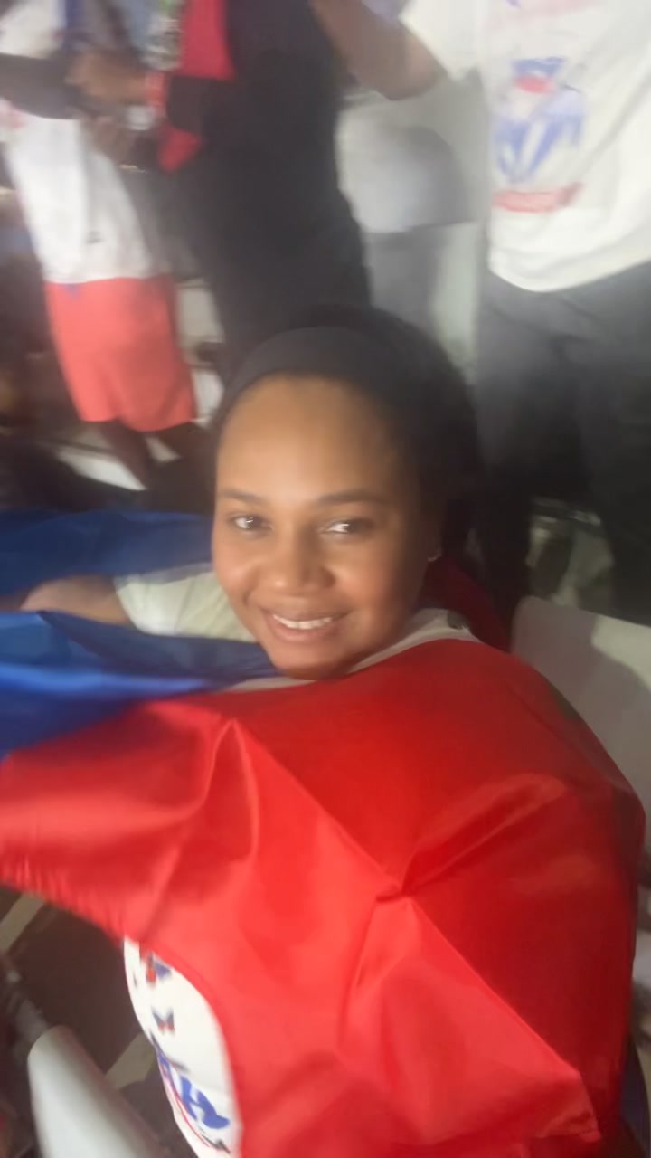 @Fabienne 🇭🇹