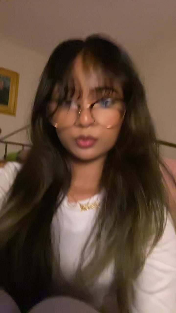 @:3