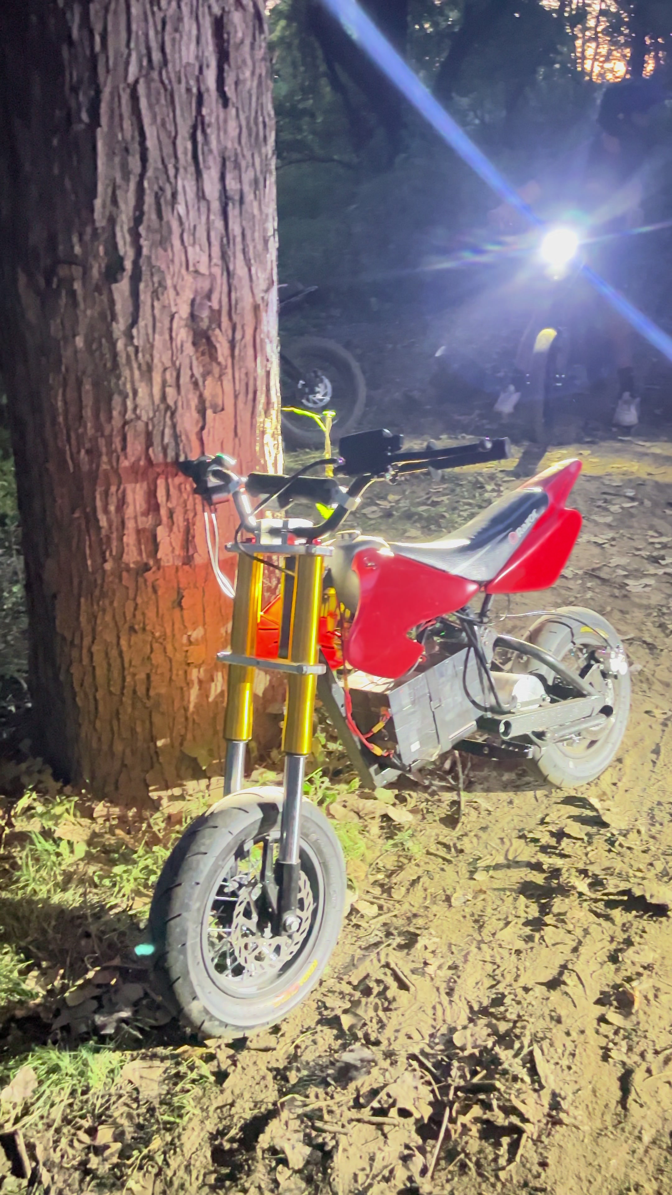 @rzr.max.