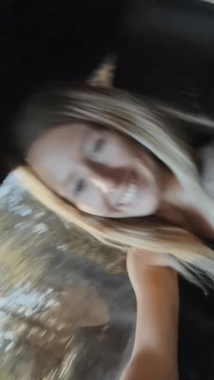 @Ri