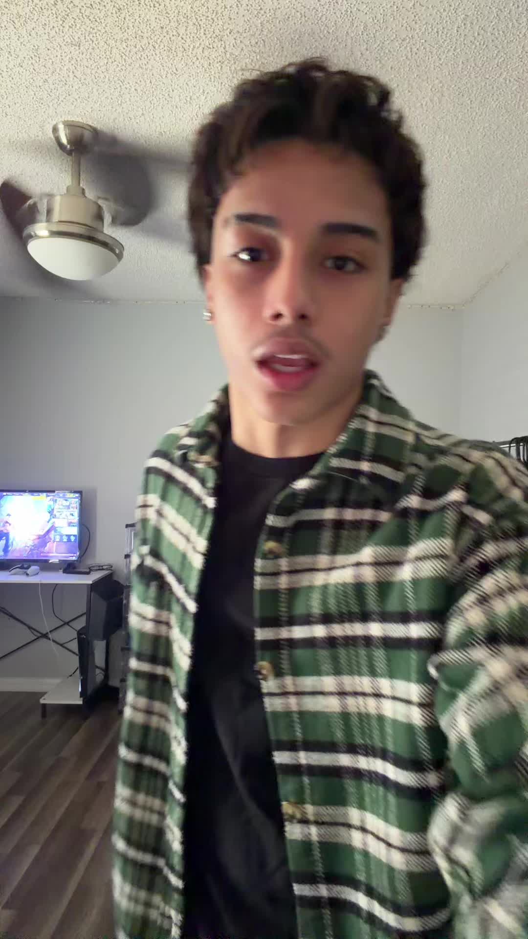 @Joelknockedd