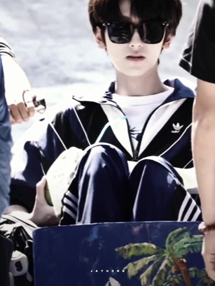 @โ๐ .Zuo qihanโ๐ .