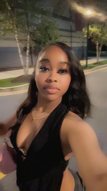 @therealariaj