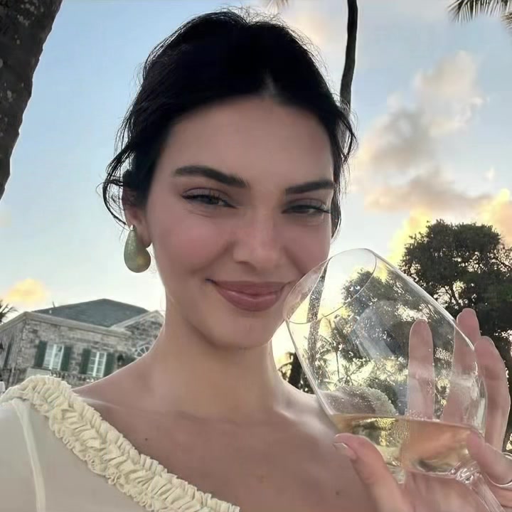 @.