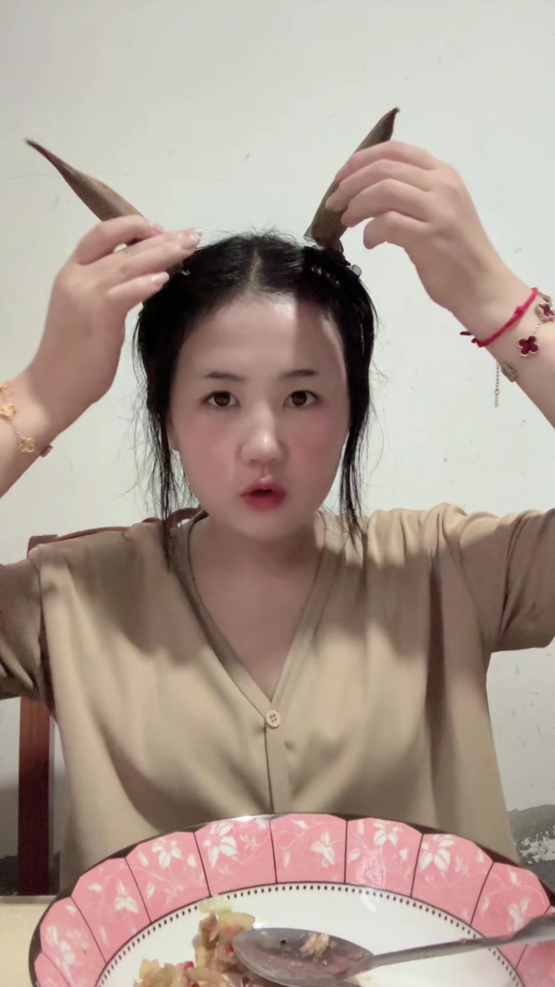 @ອ່ະໄຫຼ💗( 1.4M) 💞🇱🇦~🇨🇳