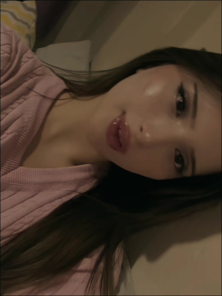 @M🪩