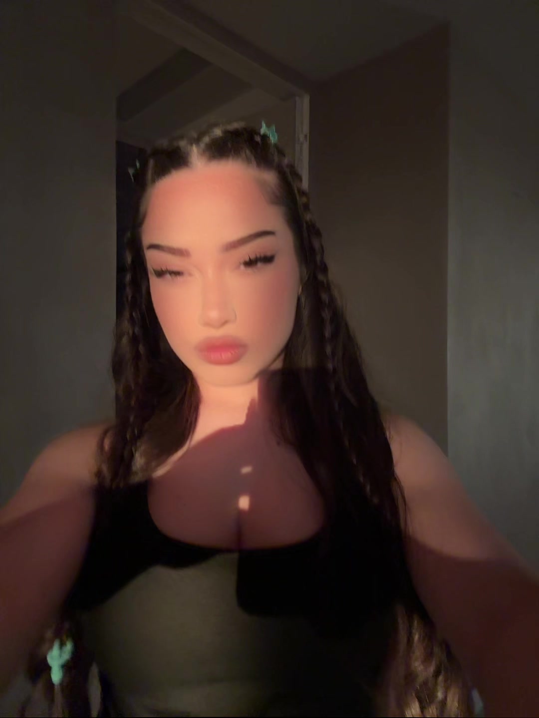 @kamilaa