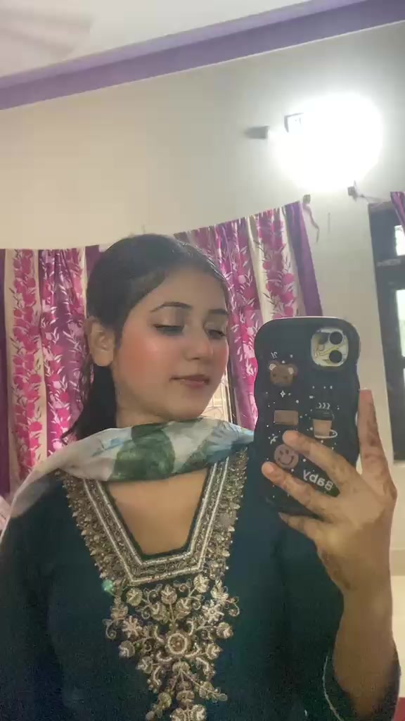 @❤Chandani sarraf❤