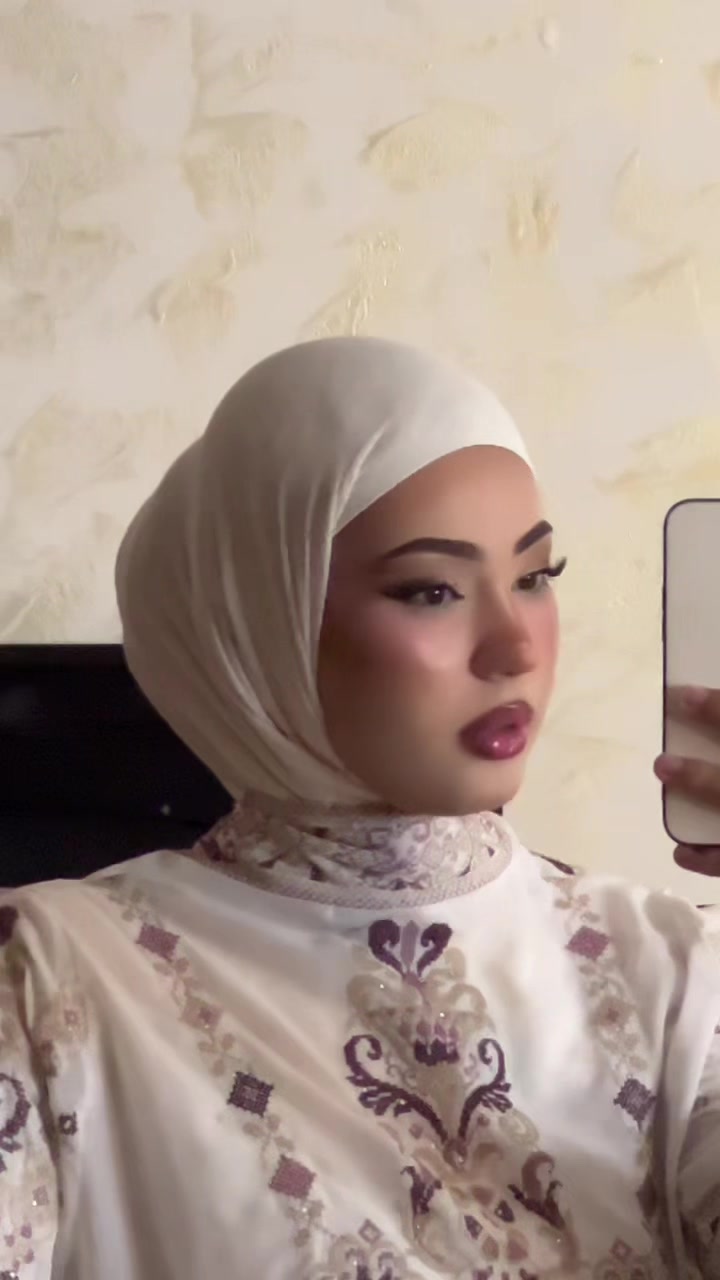 @Makeup artist ملك
