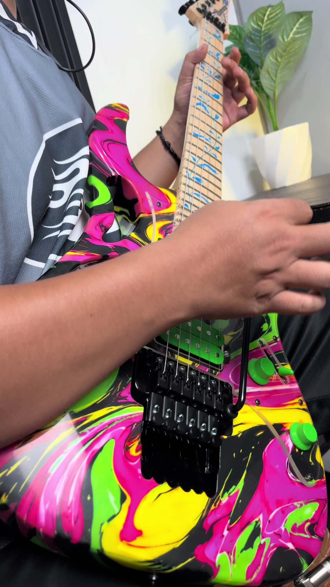 @AUP VEYZ SUSTAINER