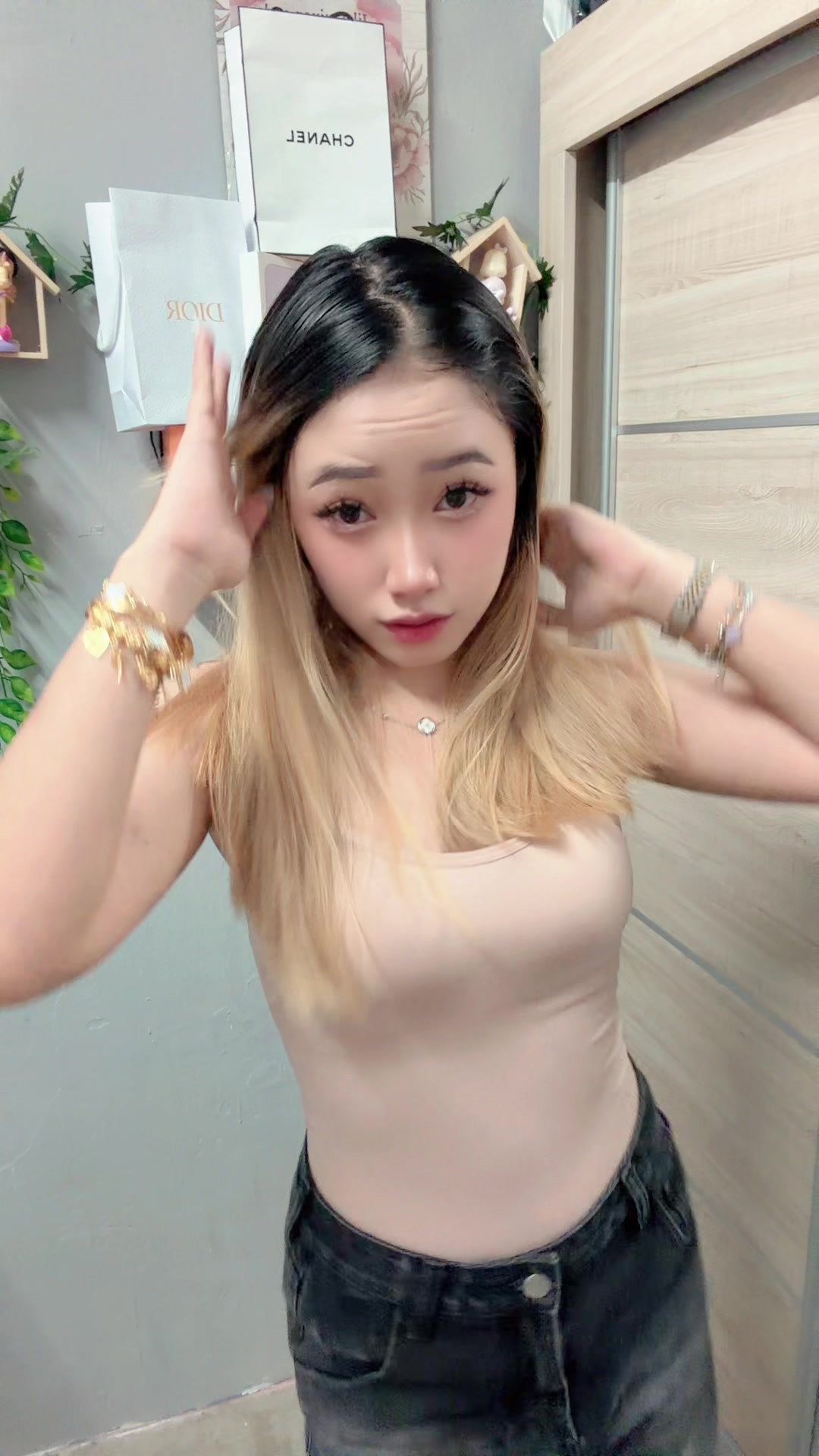 @hmmm_mm105