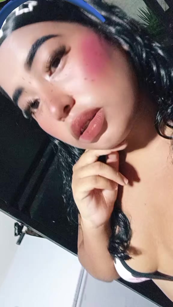 @🦋