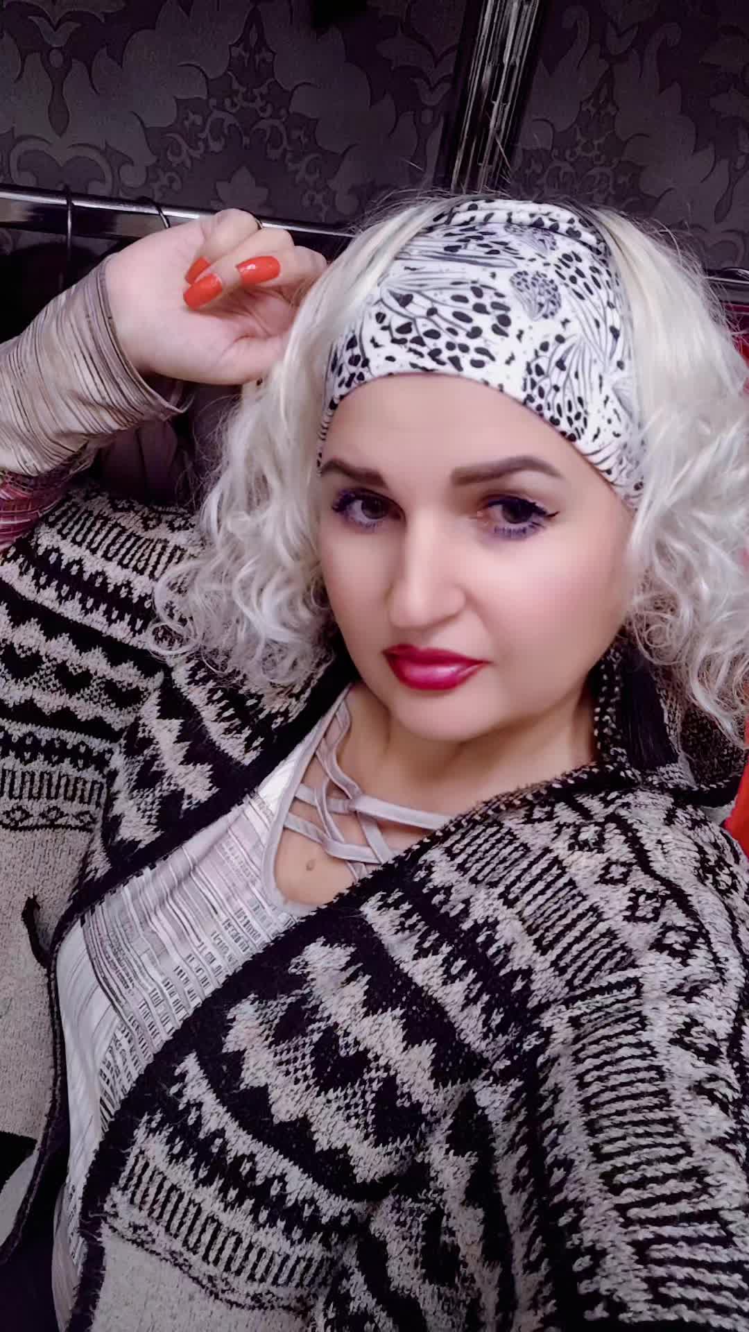 @..........