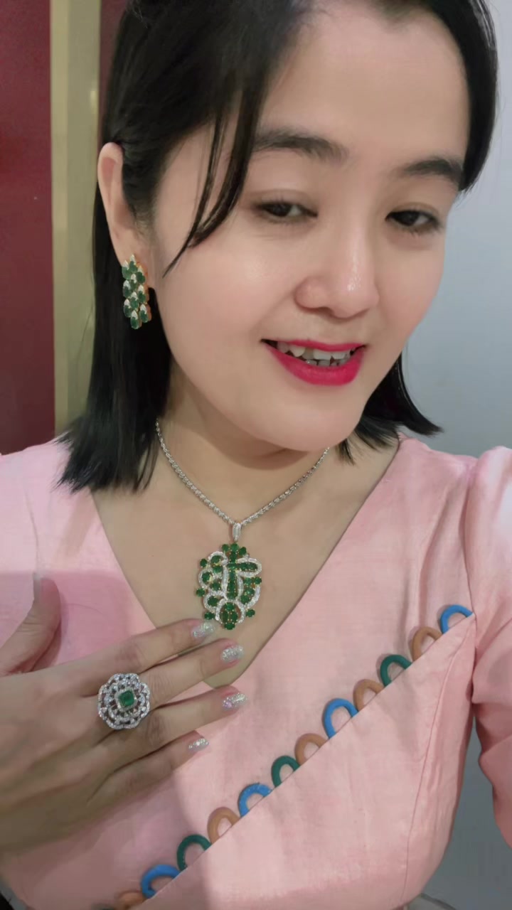 @Lae Thiri Aung Jewelry