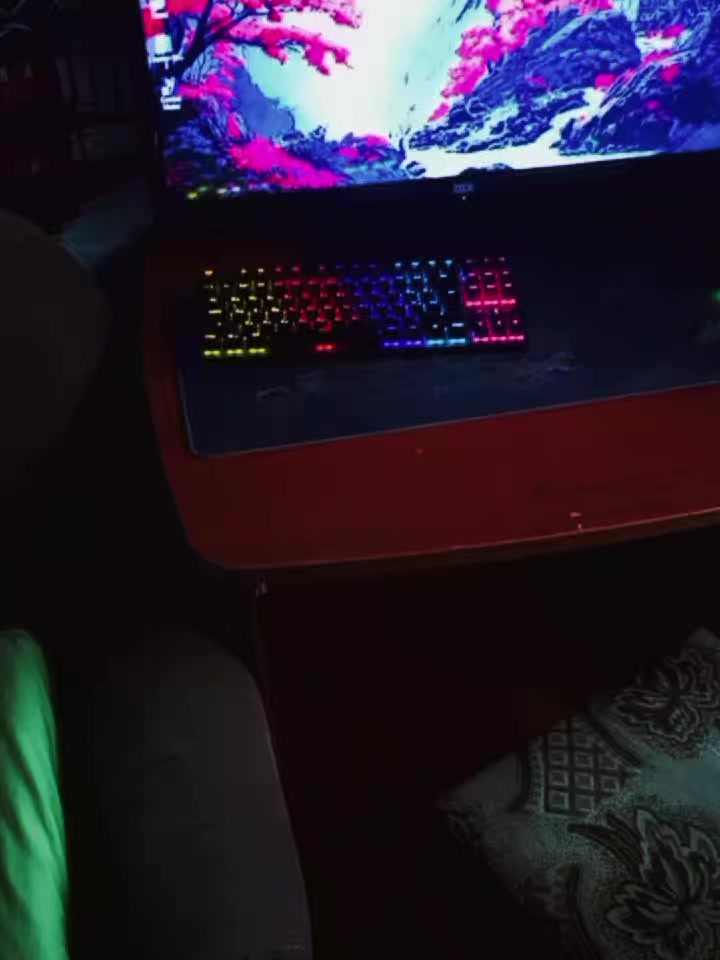 @👾