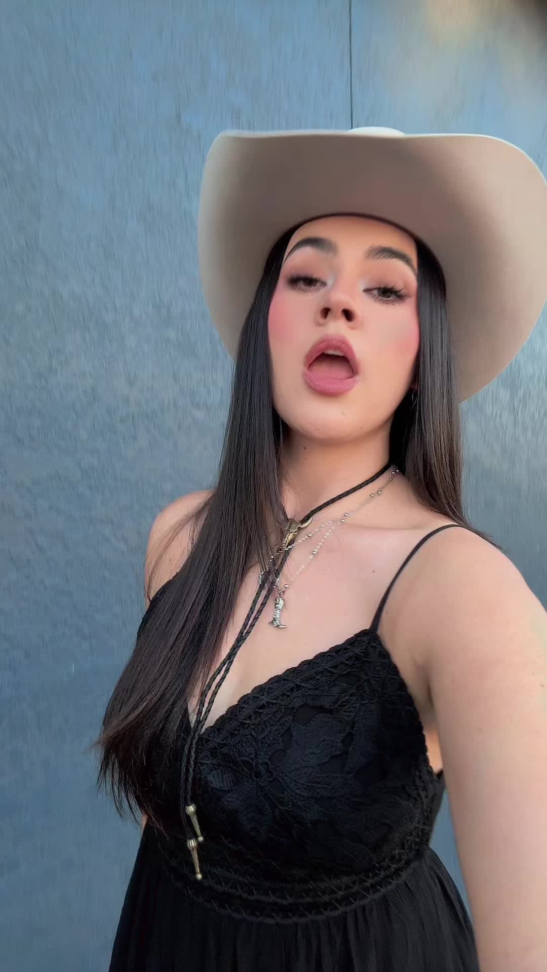 @&bull;Brenda&bull;