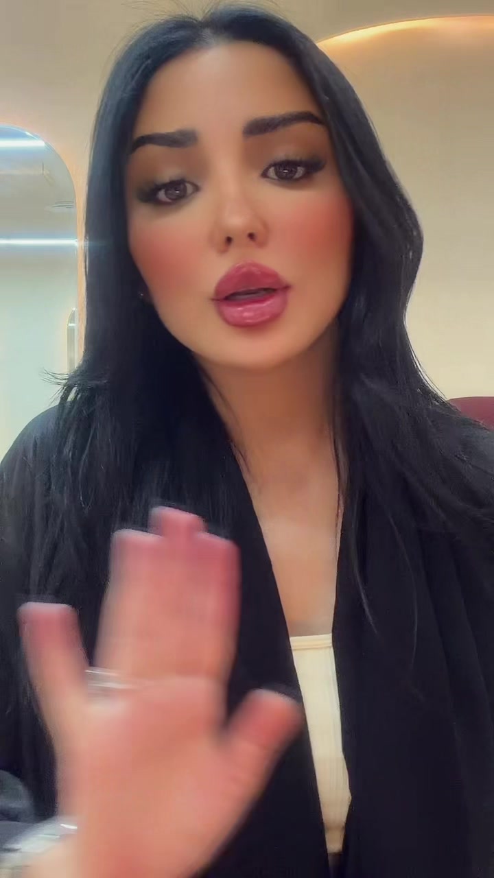 @zinebmodel👑