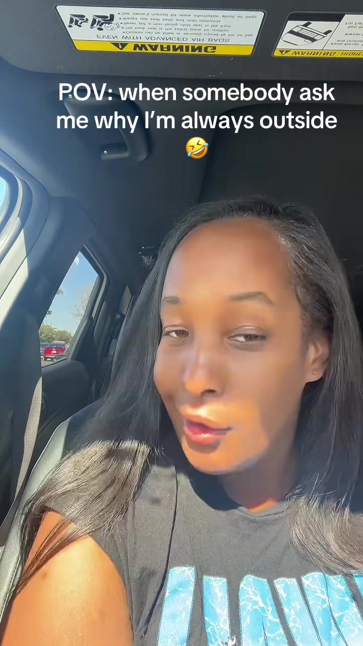@theelovelymo