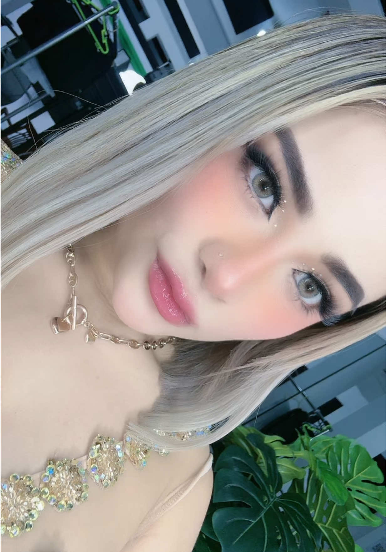 @Mackeily Lujan oficial
