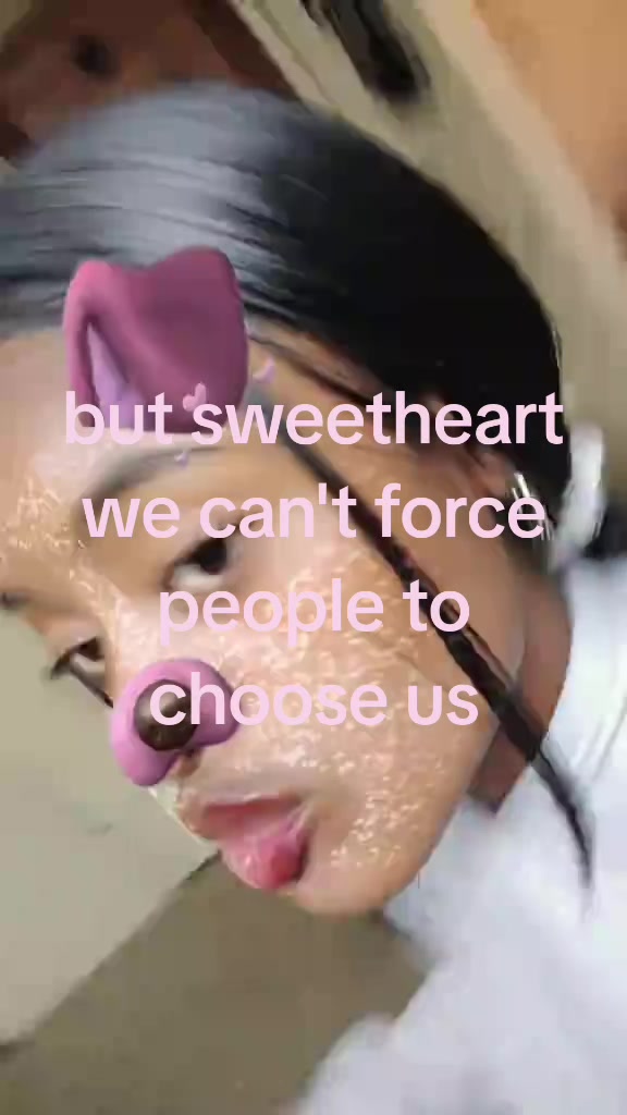 @V E E