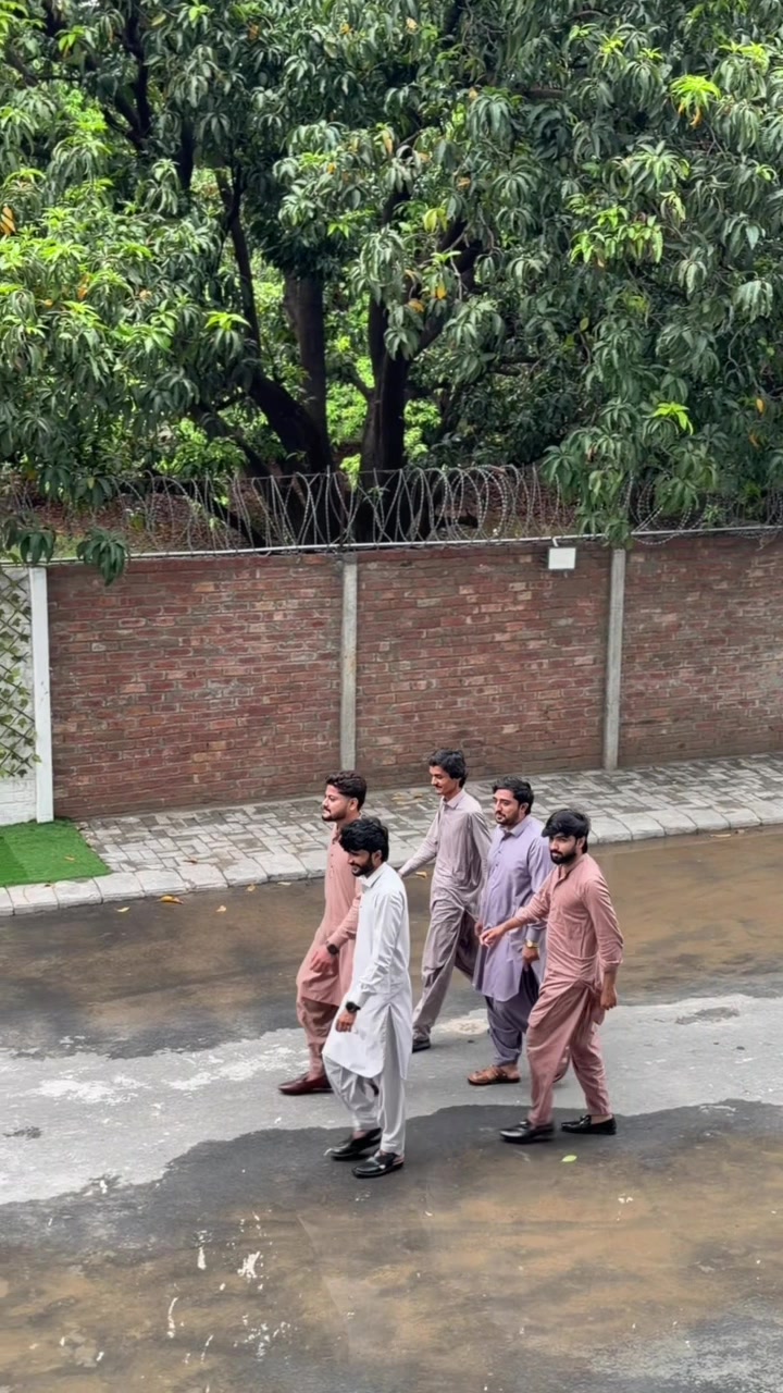 @رئیس خان سیال