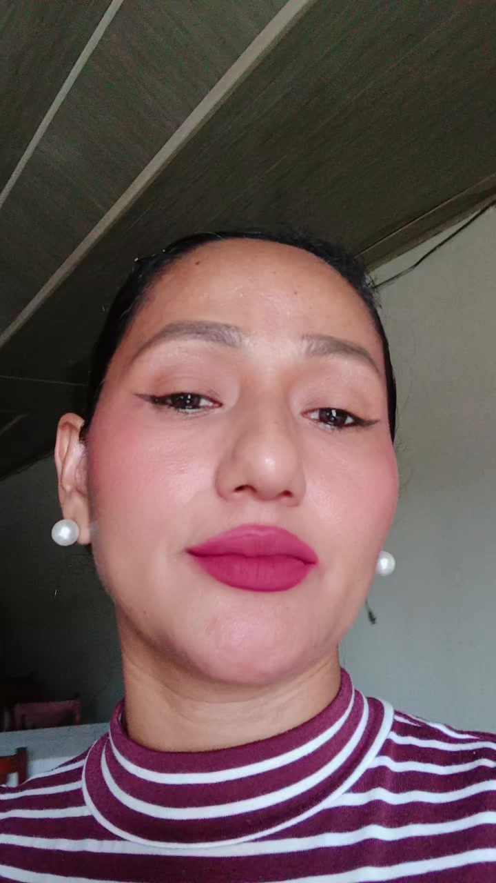 @giobaniaespinoza
