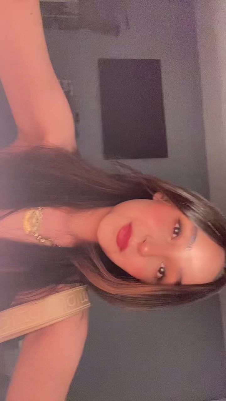 @bella